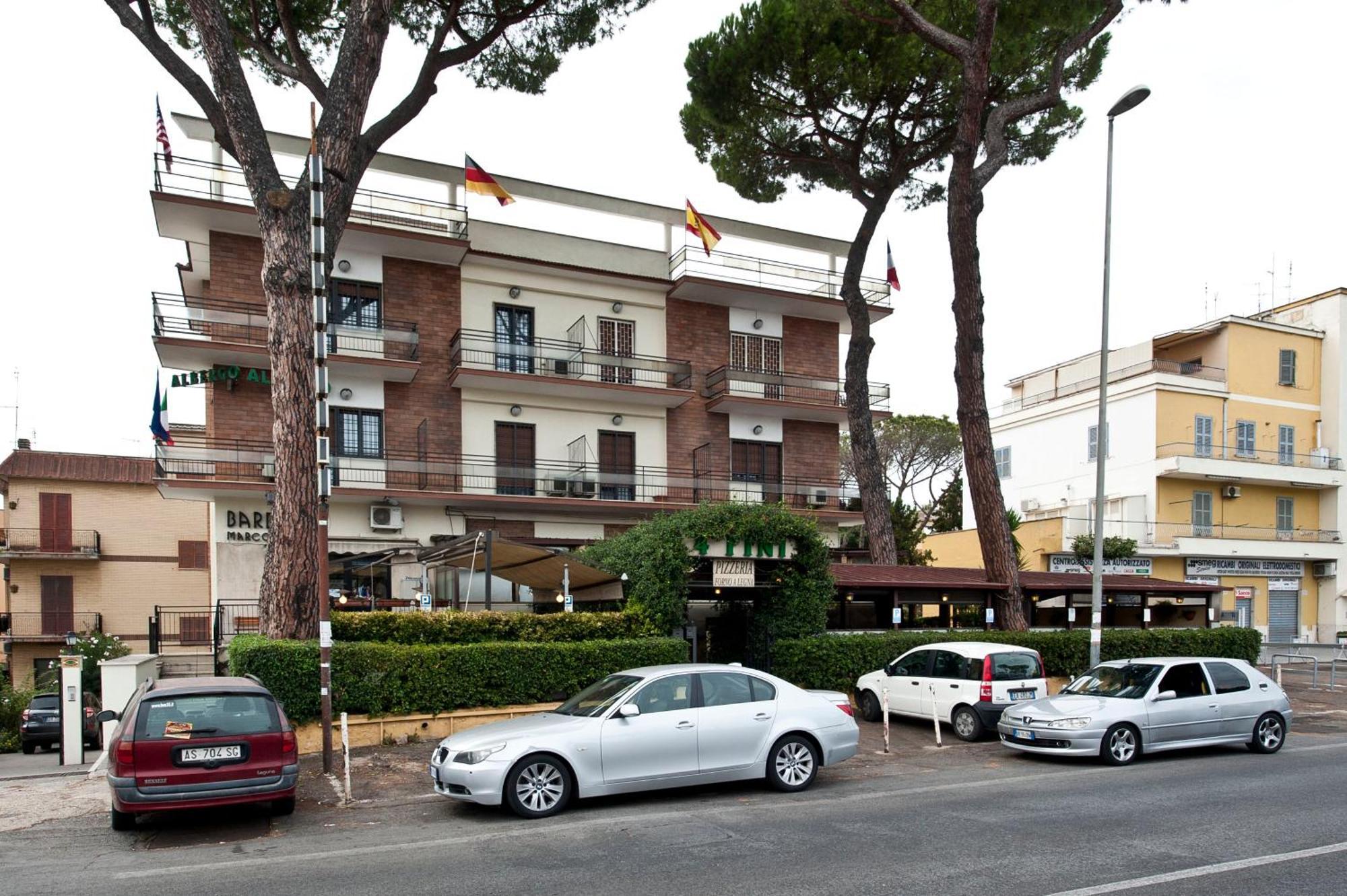 Hotel 4 Pini Rzym Zewnętrze zdjęcie